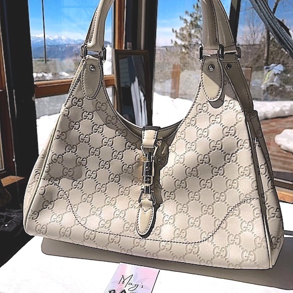 Gucci: Bardot Guccissima Jackie O Piston Lock Shoulder Bag (Ivory) - Picture 3 of 17